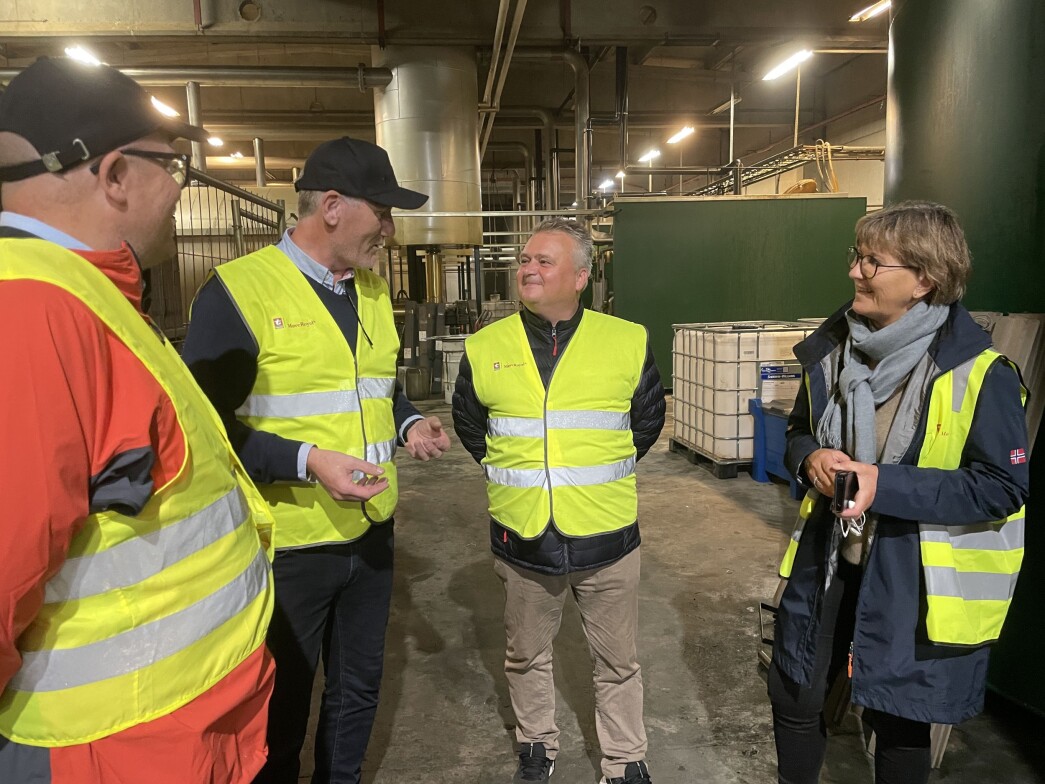 God stemning da Kjølmoen, Eggum og Nord fra henholdsvis Møre og Romsdal Ap, Fellesforbundet og Fagforbundet besøkte Bjørn Harald Hauglann (nummer 2 fra venstre) og Talgø MøreTre onsdag. God stemning da Kjølmoen, Eggum og Nord fra henholdsvis Møre og Romsdal Ap, Fellesforbundet og Fagforbundet besøkte Bjørn Harald Hauglann (nummer 2 fra venstre) og Talgø MøreTre onsdag.