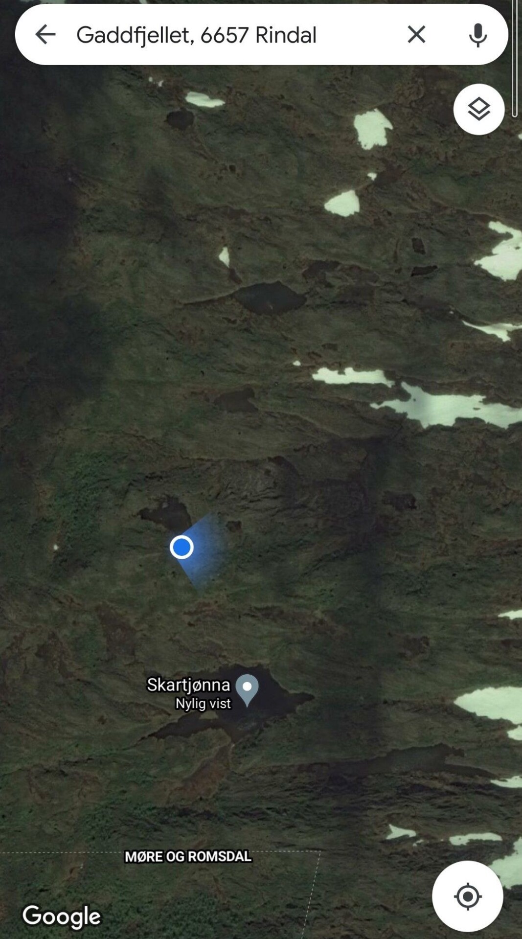 Den blå sirkelen viser hvor sauen satt fast i myra. Den blå sirkelen viser hvor sauen satt fast i myra.