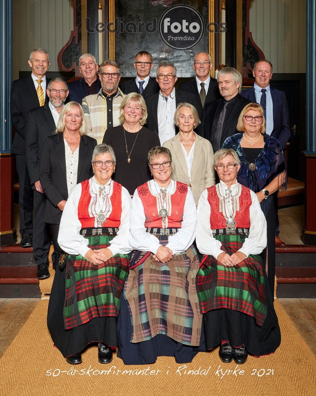 50-årskonfirmantane i Rindal kirke 12. september 2021. 50-årskonfirmantane i Rindal kirke 12. september 2021.
