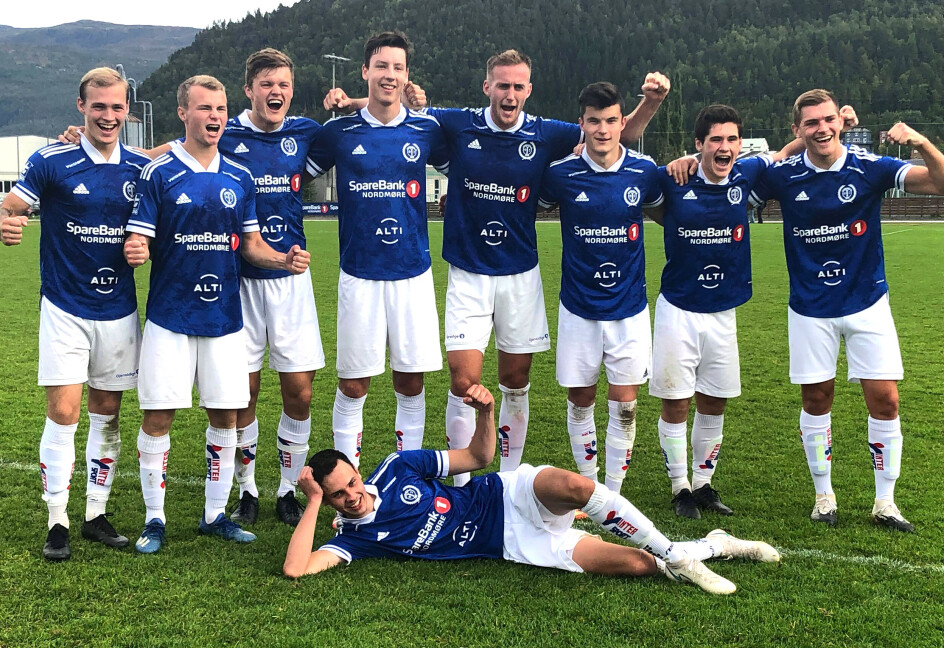 Målscorere for Surnadal: Vegard Gjul, Sondre Næss Bolme, Tore Bæverfjord, Viljar Fiske Kvande, Andreas Dalsegg Sæter, Arnstein Aasbø, Sindre Hyldbakk Kvande, Lars Mogstad og Sander Smevoll.