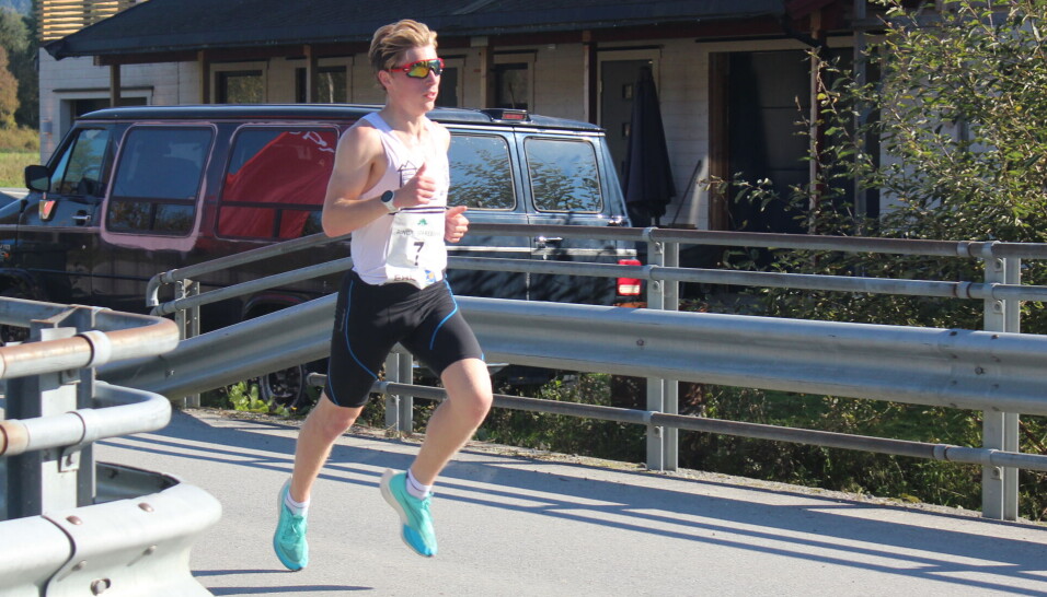 Vegard Warnes, Svorkmo N.O.I.