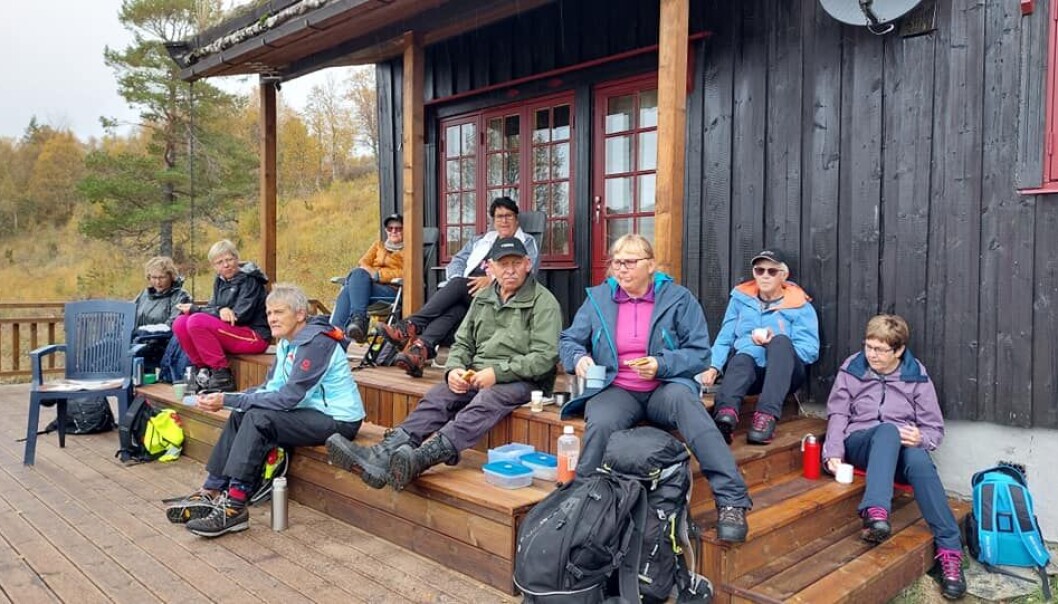 Ved hytta til Ingeborg og Johan Ved hytta til Ingeborg og Johan