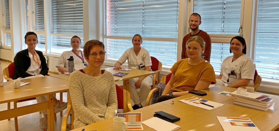 Sykepleiere på kurs. F.v. Malin Moe Sæter, Liv Randi Haltli, Kristin Anshus, Siv Anita Fosseide, Magnhild Bakk, Anders Moe Sæter og Ingrid Øyen.
