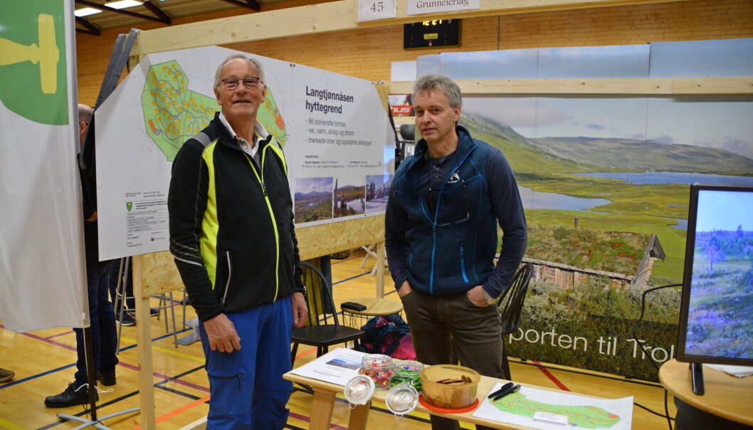 Helgetunmarka grunneierlag selger hyttetomter, og Trollheimshytter DA bygger hyttene. Helgetunmarka grunneierlag selger hyttetomter, og Trollheimshytter DA bygger hyttene.