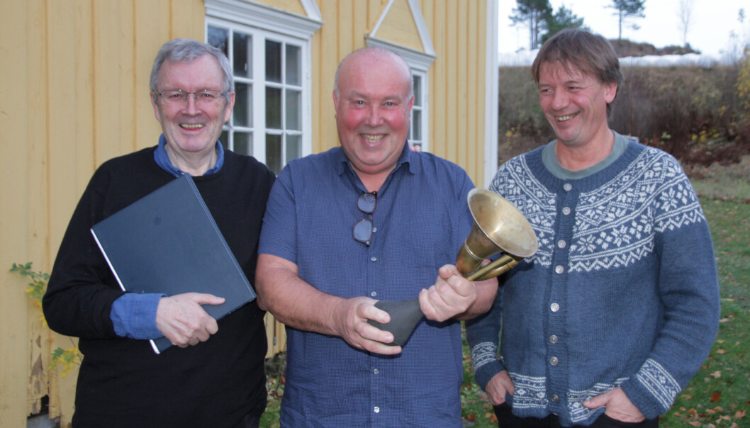 Foredragshaldarane på kunstnarseminaret om postvegen var lokalhistorikar Bernt Bøe, leiar i Stangvik Grendalag og filatelist Jens Settemsdal og forfattar Svein Sæter. Foredragshaldarane på kunstnarseminaret om postvegen var lokalhistorikar Bernt Bøe, leiar i Stangvik Grendalag og filatelist Jens Settemsdal og forfattar Svein Sæter.
