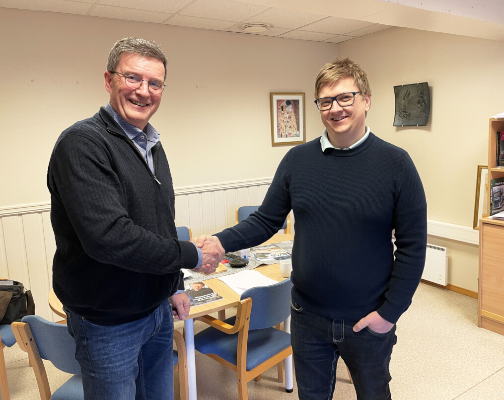 Påtroppende daglig leder i Innveno, Håkon Fredriksen (t.h.), er svært godt fornøyd med å kunne ønske Roald Boge velkommen som prosjektleder. Påtroppende daglig leder i Innveno, Håkon Fredriksen (t.h.), er svært godt fornøyd med å kunne ønske Roald Boge velkommen som prosjektleder.