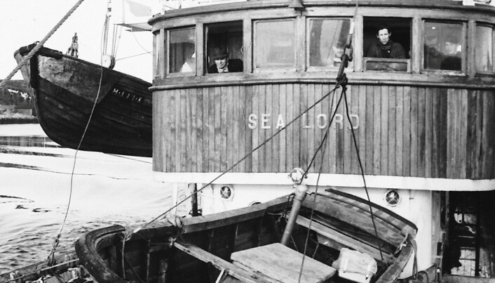 Frå boka: Ærverdige «Sea Lord» med sildlast på 1960-talet. Frå boka: Ærverdige «Sea Lord» med sildlast på 1960-talet.