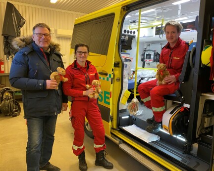 Bamsen Oddbjørn blir med i Rindals-ambulansen