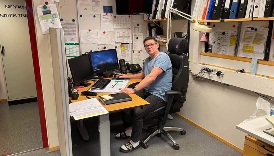 Asbjørn Saltrø, her fra kontoret julaften formiddag. Asbjørn Saltrø, her fra kontoret julaften formiddag.