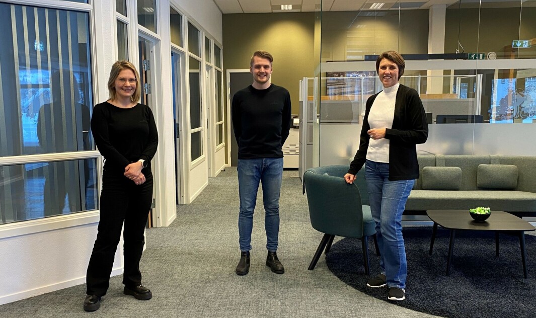 Ina Hamnes, Jonas Ranheim Rognskog og Arnhild Foseide Fagerholt er pensjonsrådgivere i Rindal Sparebank. Ina Hamnes, Jonas Ranheim Rognskog og Arnhild Foseide Fagerholt er pensjonsrådgivere i Rindal Sparebank.