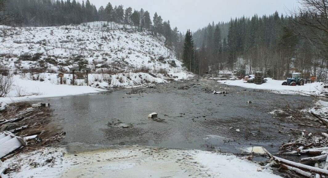 Furuhaugmarkvegen, bommen på Rindalsskogen Furuhaugmarkvegen, bommen på Rindalsskogen