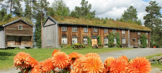 Museumsmedarbeider hos Rindal skimuseum
