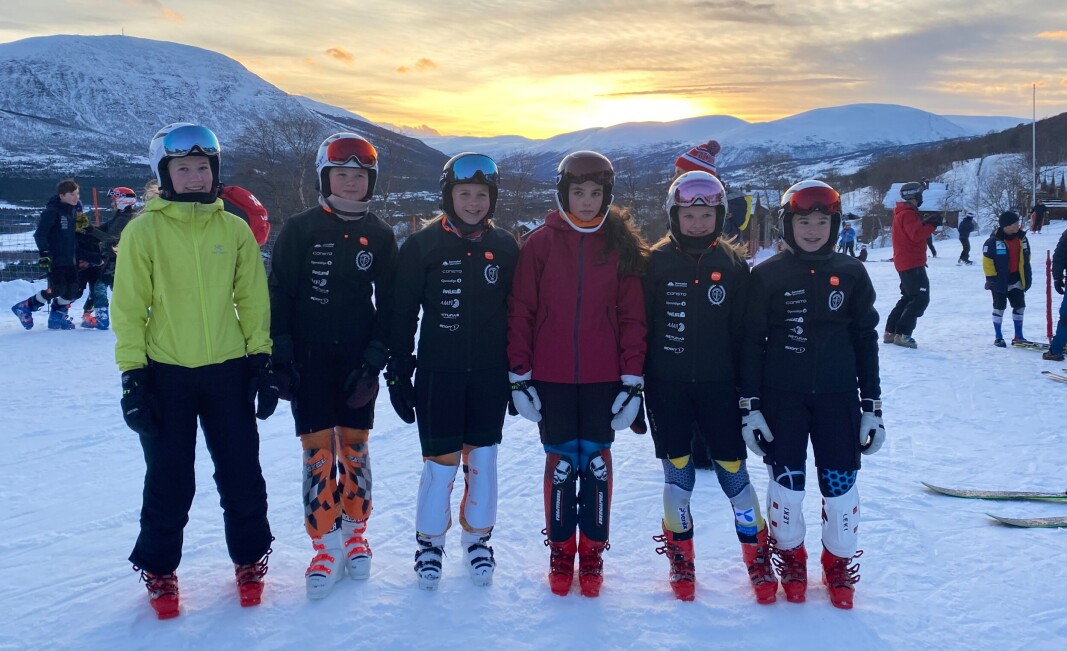 Lea Stavik Heggset, Eirin Aasgård, Marianne Svendsen Fiske, Ane Dahl Andreassen, Selma Stavik Heggset og Maja Mogstad. Lea Stavik Heggset, Eirin Aasgård, Marianne Svendsen Fiske, Ane Dahl Andreassen, Selma Stavik Heggset og Maja Mogstad.