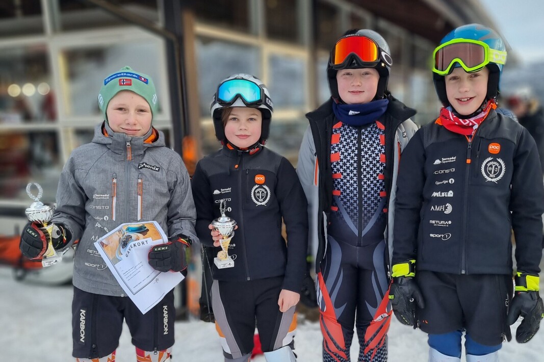 Gutter U12. Even Rodal Haugen, Sivert Øverland, Aksel Kalstø Grimsmo og Håkon Mogstad. Gutter U12. Even Rodal Haugen, Sivert Øverland, Aksel Kalstø Grimsmo og Håkon Mogstad.
