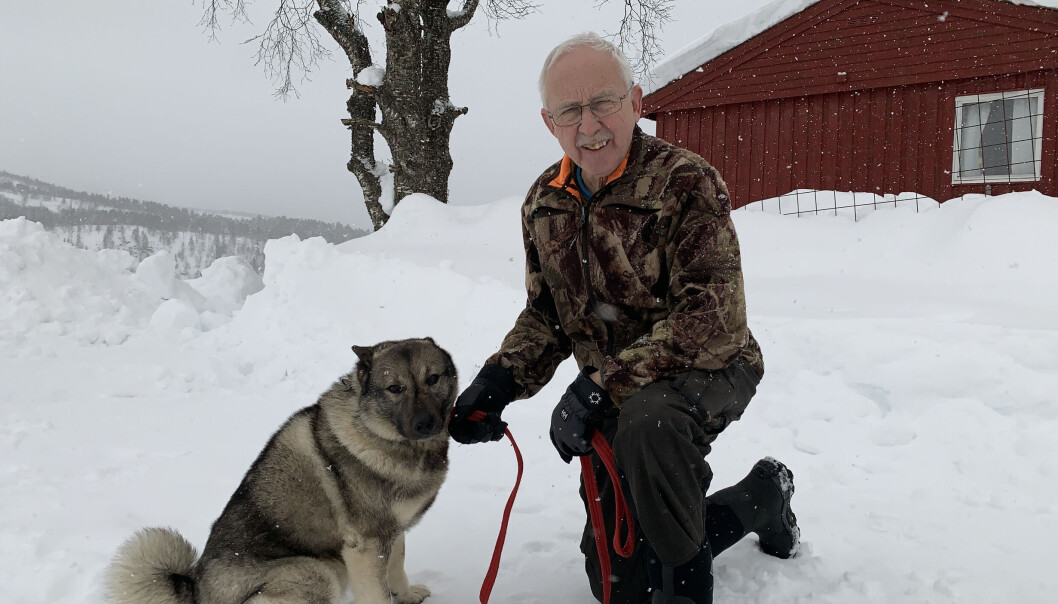 Per Helge Pedersen er leder for ettersøksgruppa i Rindal. Per Helge Pedersen er leder for ettersøksgruppa i Rindal.