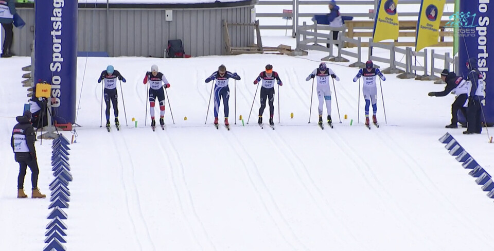 Olav Fugelsøy (t.v.) på startstreken i sprintfinalen for gutter 16 år.