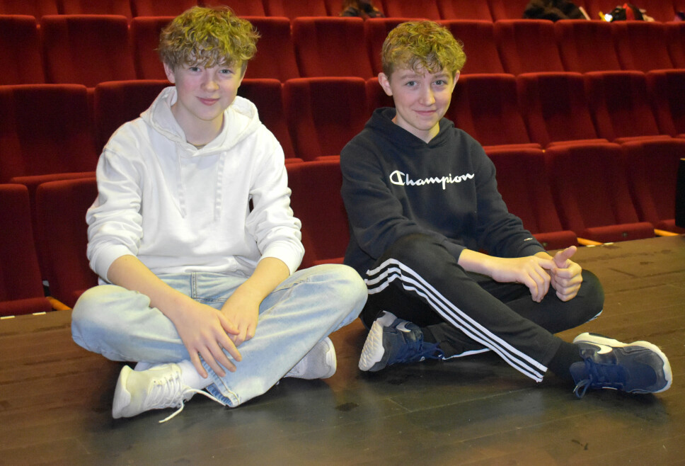 Øystein Lysø og Håkon Lund Paulsen er begge født i 2007, og er revylagets yngste aktører