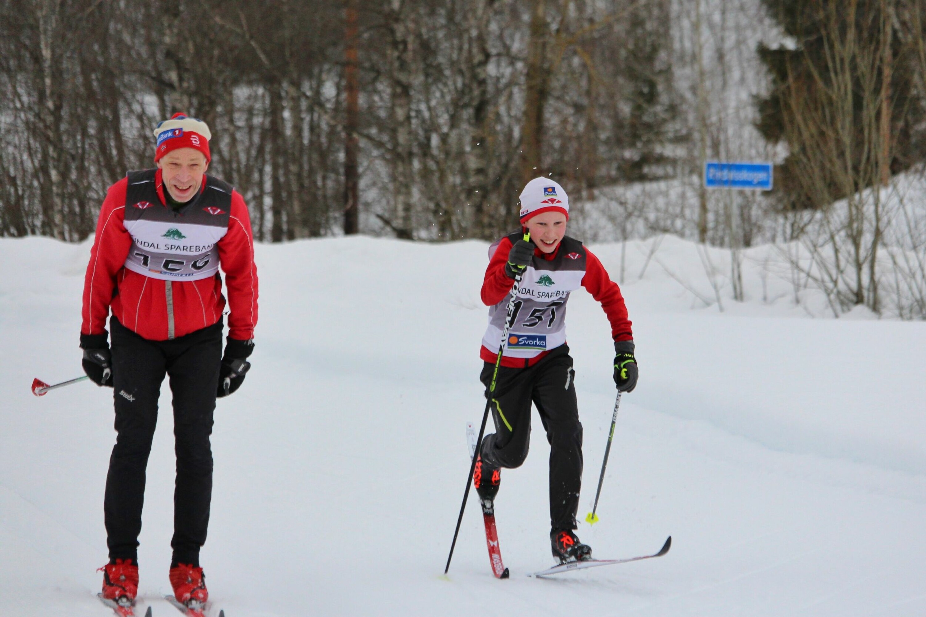 Stein Ivar og Sebastian Børset i en intern sluttspurt etter 30 kilometer.
