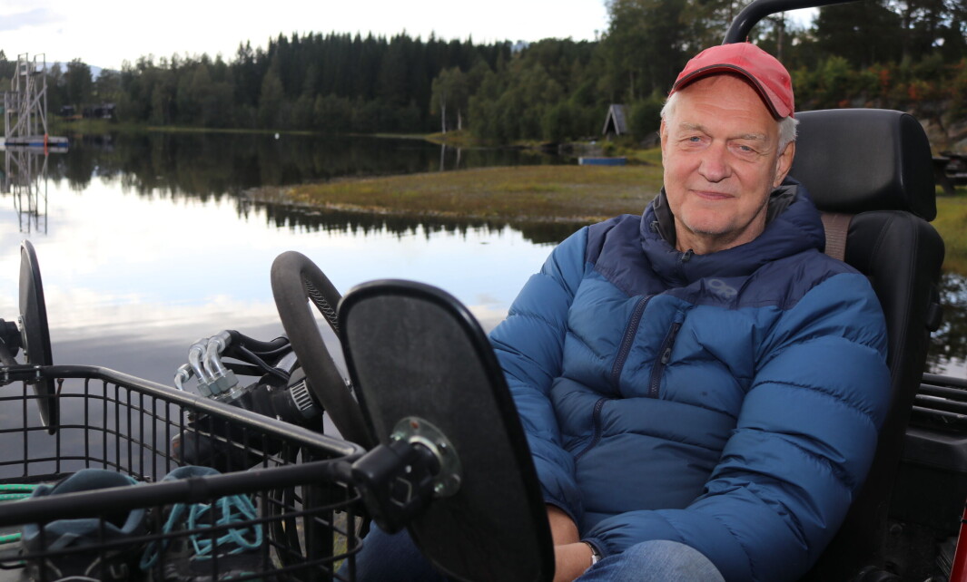 Hytteeier Morten Muus Falck jobber for å få åpnet kanalen mellom Rørvatnet og Litjvatnet i Rørdalen. Hytteeier Morten Muus Falck jobber for å få åpnet kanalen mellom Rørvatnet og Litjvatnet i Rørdalen.