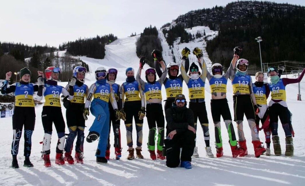 Sør-Trøndelag Skikrets med trener Casper Stein. Sør-Trøndelag Skikrets med trener Casper Stein.