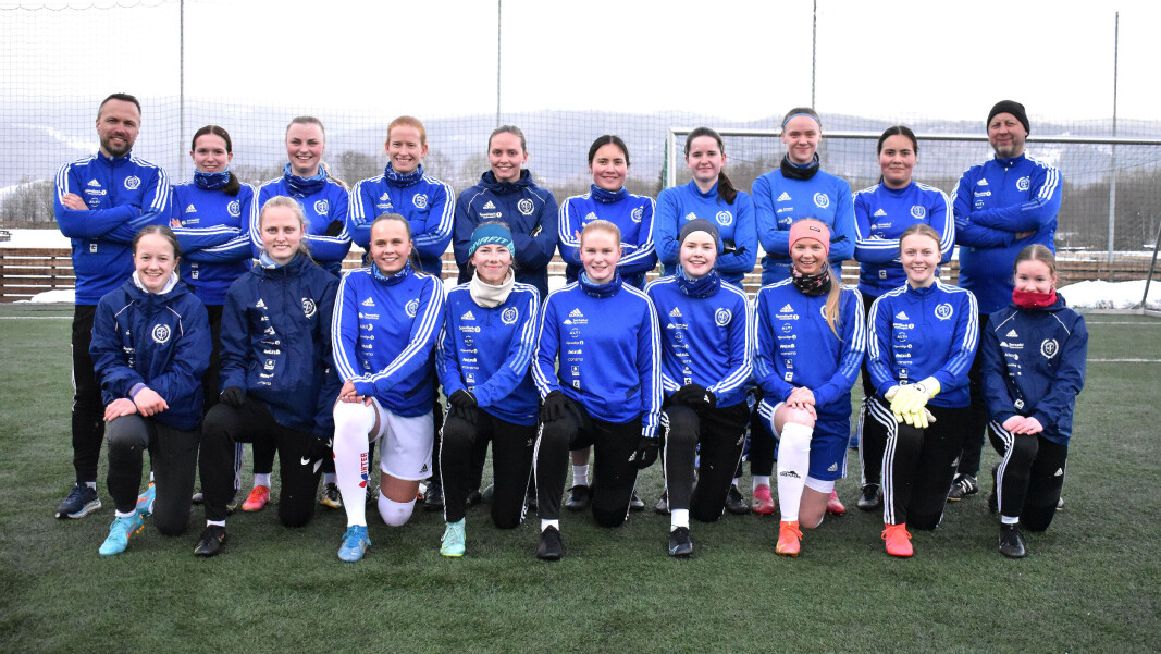 Bak f.v: Kjetil Rønning, Emilie Brøske Rønning, Andrea Eide Naustbakk, Ingvild Berg, Gine Fugelsøy, Kaia Vikavoll, Ingrid Gabriella Grimsmo, Karen Grytskog Skralthaug, Agnes Vikavoll, Bjørn Gjeldnes. Foran f.v: Eiri Henriksdotter Blekken, Alice Eide Naustbakk, Mari Lie-Fjeldvær, Liv Nes Kvande, Kristin Aasen, Mathea Lysø, Andrea Fiske, Astrid Gjeldnes og Kamelia Drøpping Bak f.v: Kjetil Rønning, Emilie Brøske Rønning, Andrea Eide Naustbakk, Ingvild Berg, Gine Fugelsøy, Kaia Vikavoll, Ingrid Gabriella Grimsmo, Karen Grytskog Skralthaug, Agnes Vikavoll, Bjørn Gjeldnes. Foran f.v: Eiri Henriksdotter Blekken, Alice Eide Naustbakk, Mari Lie-Fjeldvær, Liv Nes Kvande, Kristin Aasen, Mathea Lysø, Andrea Fiske, Astrid Gjeldnes og Kamelia Drøpping