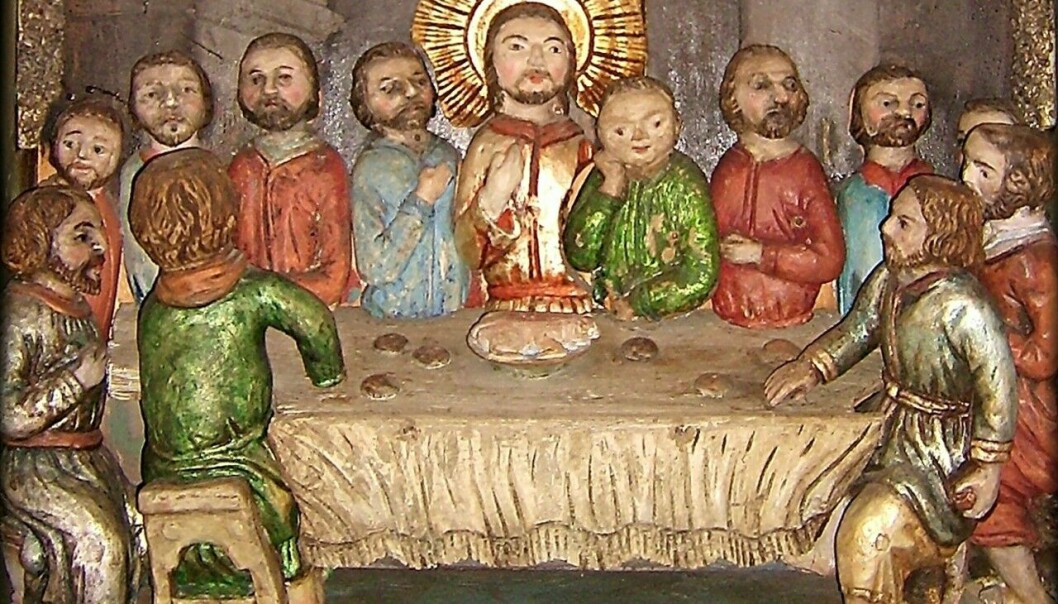 Skjærtorsdag: Denne delen av Bremsnes-tavla viser «Nattverden». Vi ser at Judas (t.h.) tek godt tak i pengepungen.