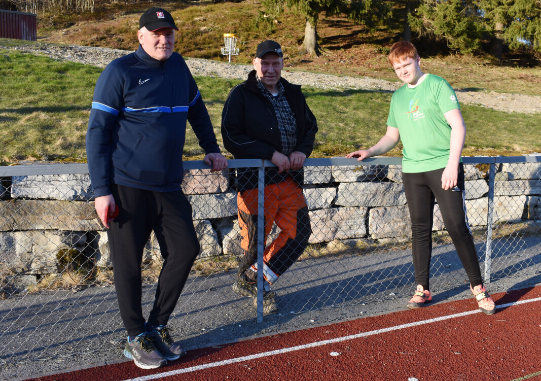 Per Holten (56), Jon Gunnar Holten (62) og Sigve Holten (14) Per Holten (56), Jon Gunnar Holten (62) og Sigve Holten (14)