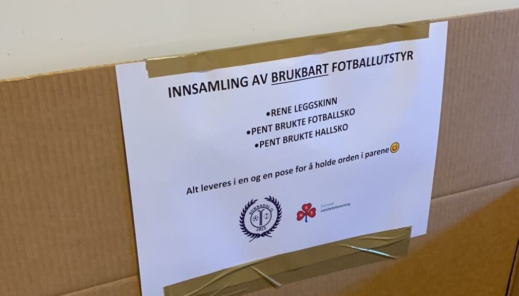 Denne kassen står i gangen i garderobeanlegget på Syltøran. Denne kassen står i gangen i garderobeanlegget på Syltøran.
