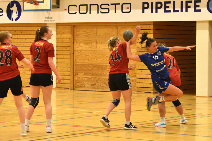 Oddrun Husby spilte en god kamp for Surnadal/Sunndal Oddrun Husby spilte en god kamp for Surnadal/Sunndal