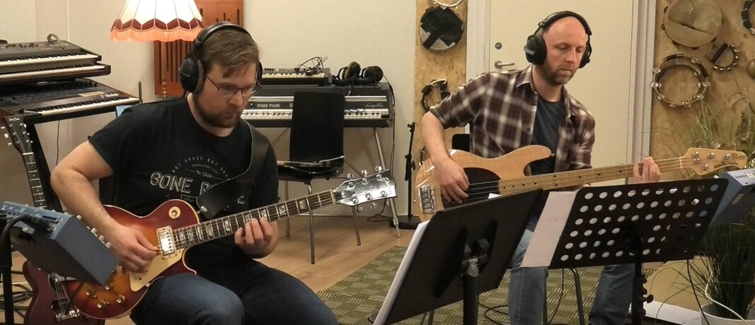 Ola Langli og Torbjørn Kvande i studio. Ola Langli og Torbjørn Kvande i studio.