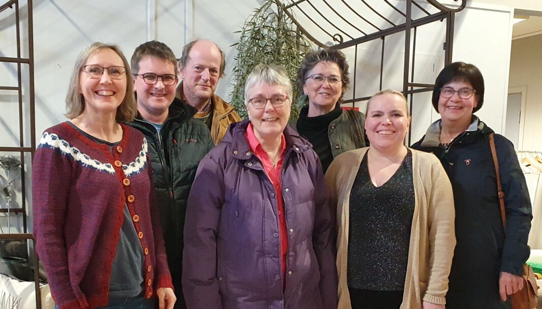 Styret i STOFO Nordmøre lokallag, f.v. Janne Merete Rimstad Seljebø, Emil Fiske, Bjørn Magne Langseth, Liv Anne Innerdal, Vibeche Fahsing, Lise Mittet Kvernen og Geirunn Rambjør. Tor Rune Halset var ikke til stede. Styret i STOFO Nordmøre lokallag, f.v. Janne Merete Rimstad Seljebø, Emil Fiske, Bjørn Magne Langseth, Liv Anne Innerdal, Vibeche Fahsing, Lise Mittet Kvernen og Geirunn Rambjør. Tor Rune Halset var ikke til stede.