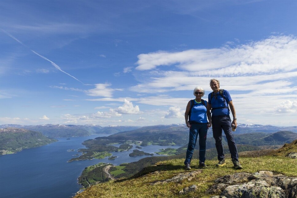 Bitten og Kristian på første toppen.