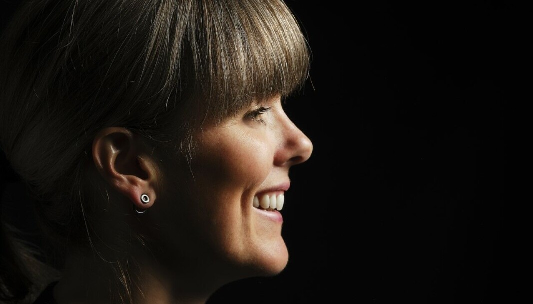 Festivalkunstnar Siri Skjerve kjem frå Todalen og brukar hud som artistisk materiale. Utstillinga hennar opnar fredag 29. juli i Galleriet i Bondehuset. Festivalkunstnar Siri Skjerve kjem frå Todalen og brukar hud som artistisk materiale. Utstillinga hennar opnar fredag 29. juli i Galleriet i Bondehuset.