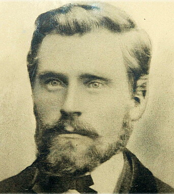 Jo Sjøtrø (Kvande) var byggmeister for Svanhild i 1889. Jo Sjøtrø (Kvande) var byggmeister for Svanhild i 1889.