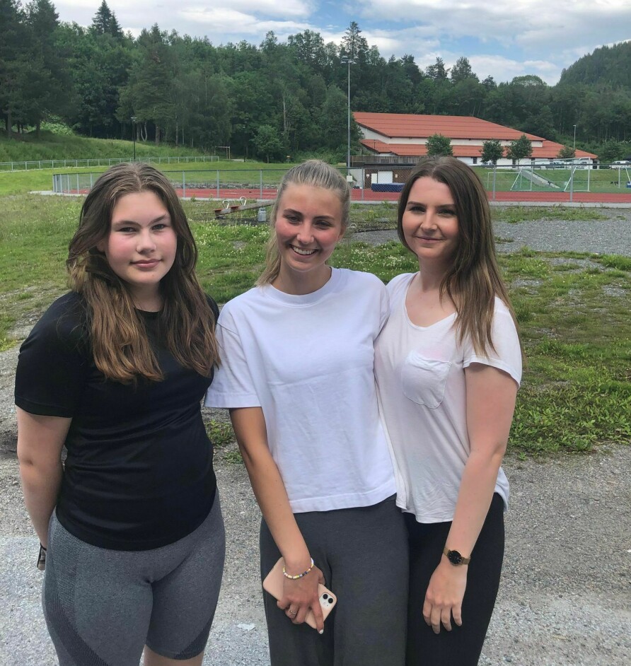 Sunniva Haltli (12), Vilde Holmvik Solem (17) og Kristin Holmvik Solem (27) var godt nøgde med kurset Heels/girlystyle.