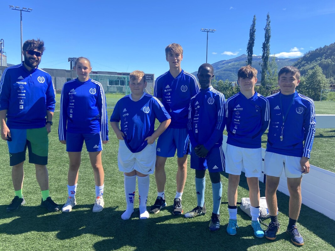 Sondre Ormset, Isa Mossing, Jaran Sveen Sundvik, Anders Røen, Moise Ndagiriwe, Mohammad Al Bakri og Alex Gjerstad. Sondre Ormset, Isa Mossing, Jaran Sveen Sundvik, Anders Røen, Moise Ndagiriwe, Mohammad Al Bakri og Alex Gjerstad.