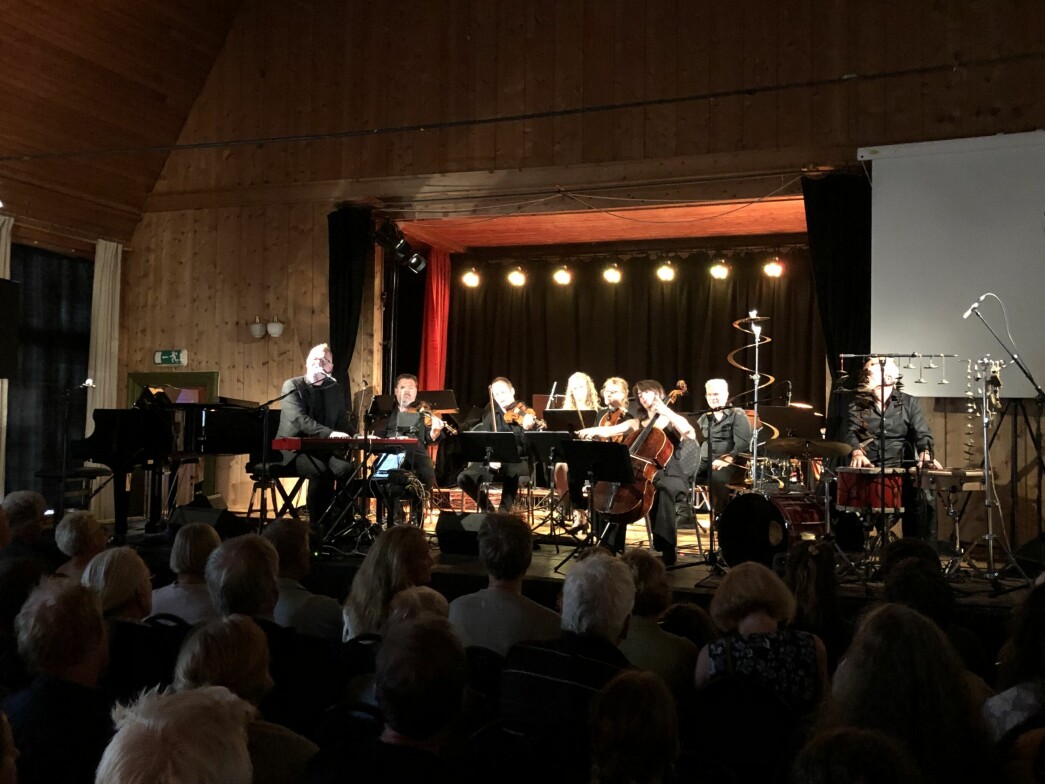 Frode Fjellheim, Snorre Bjerck og «The 6263 transjoik orchestra» ga publikum ein konsert dei seint vil gløyme