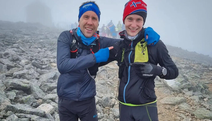 Aron saman med Stian Angermund-Vik som var under minuttet bak den legendariske løyperekorden i Skåla Opp, og vann med tida 1.08.02 Aron saman med Stian Angermund-Vik som var under minuttet bak den legendariske løyperekorden i Skåla Opp, og vann med tida 1.08.02