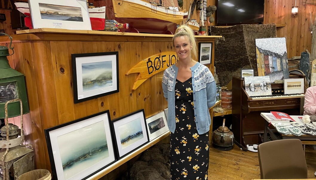 Gjertrud Heggem stiller ut og sel eigen kunst i år som i fjor. Gjertrud Heggem stiller ut og sel eigen kunst i år som i fjor.