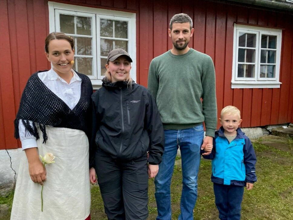 Hanne Moen Fiske, Tuva Telstad, Gøran Bolme og Mikkel Bolme på Kleiva etter fredagens oppvisning.