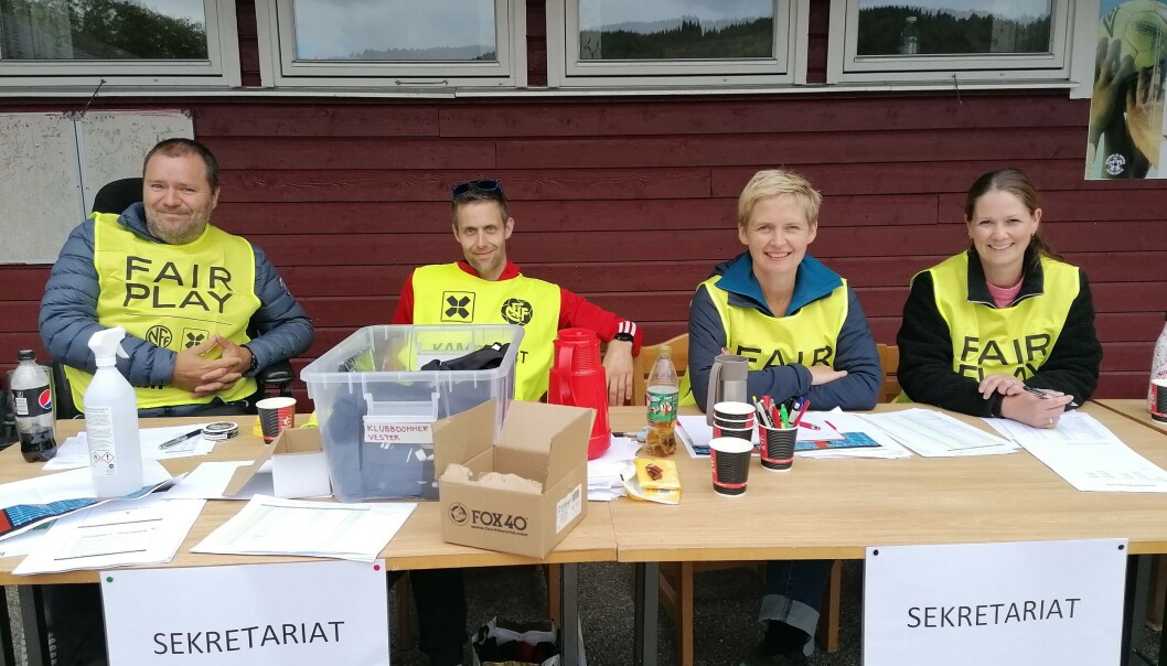 Theodor Væge Glærum, Jens Nervik, Anne Saltrø Polden og Nina Vikan i sekreteriatet. Theodor Væge Glærum, Jens Nervik, Anne Saltrø Polden og Nina Vikan i sekreteriatet.