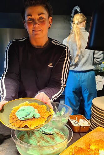 Er det fauskågraut Anne serverer, god på smak, og nedbrytbar/fordøyeleg! Er det fauskågraut Anne serverer, god på smak, og nedbrytbar/fordøyeleg!