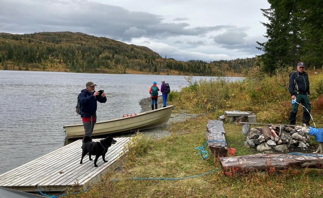 Fint attmed Stokkvatnet. Fint attmed Stokkvatnet.