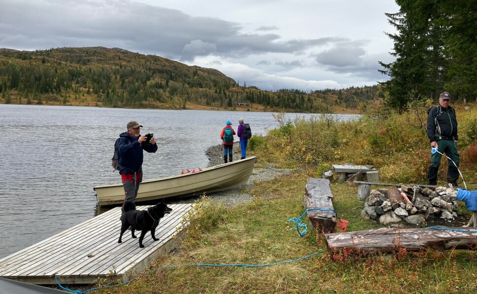 Fint attmed Stokkvatnet. Fint attmed Stokkvatnet.