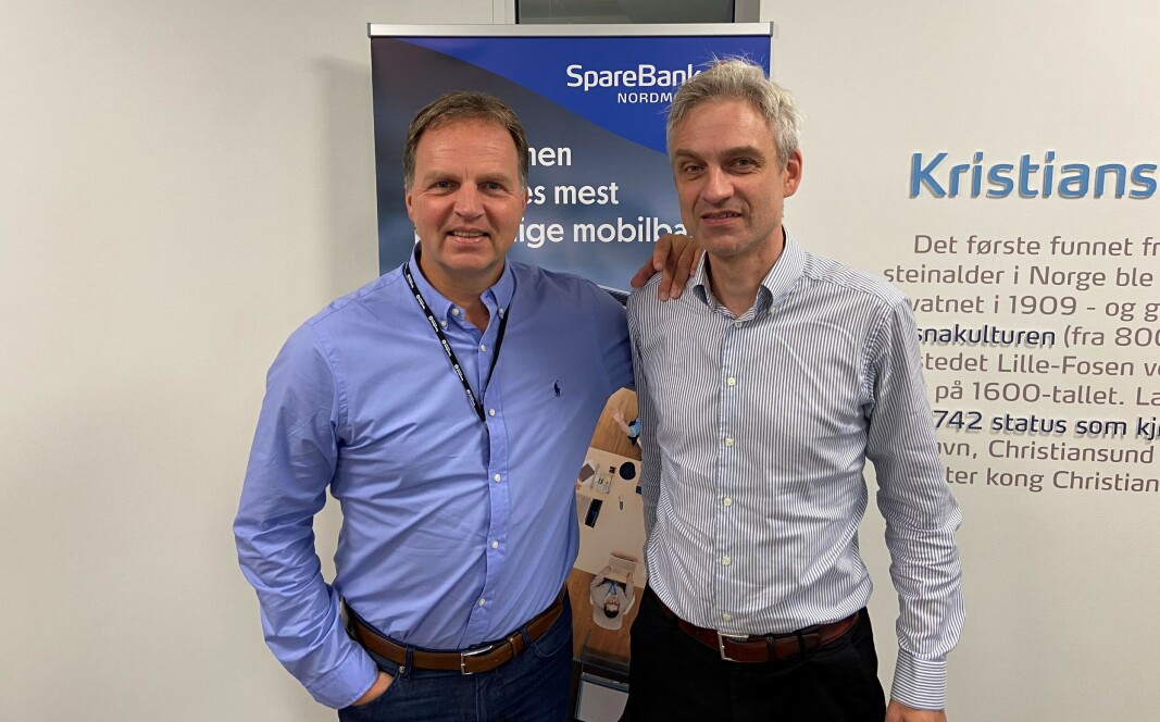 Med lang og variert erfaring innen finansbransjen overtar Arne Elven ledelsen av privatmarked (PM) i SpareBank 1 Nordmøre. Her sammen med adm. direktør Allan Troelsen (t.v.) Med lang og variert erfaring innen finansbransjen overtar Arne Elven ledelsen av privatmarked (PM) i SpareBank 1 Nordmøre. Her sammen med adm. direktør Allan Troelsen (t.v.)