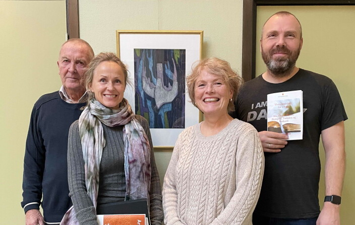 Desse og andre i staben legg fram variert program for bispevistiasen. Frå venstre sokneprest Torbjørn Brøske, fungerande kyrkjeverje Lene Wilhelmsen, diakon Aud Brynhild Indset og fungerande prost Vidar Rygh. Desse og andre i staben legg fram variert program for bispevistiasen. Frå venstre sokneprest Torbjørn Brøske, fungerande kyrkjeverje Lene Wilhelmsen, diakon Aud Brynhild Indset og fungerande prost Vidar Rygh.