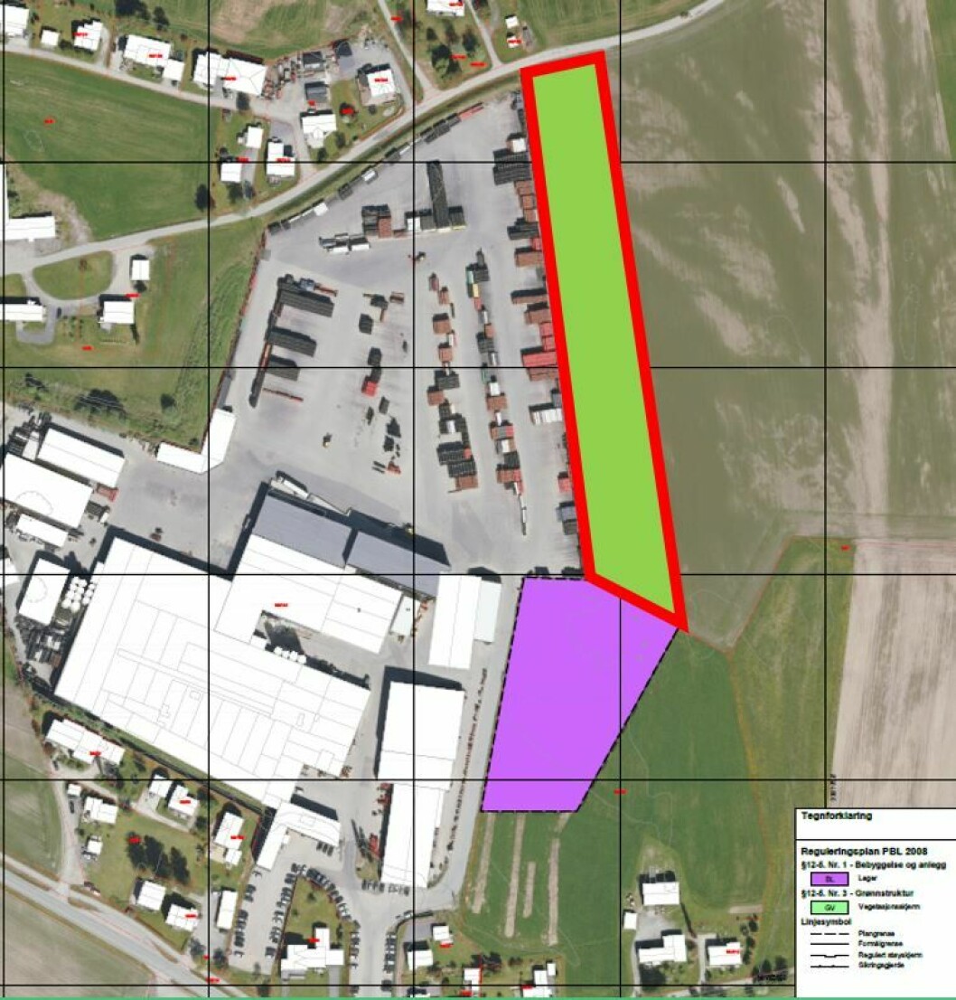 I forslaget fra MAT ble det foreslått å ta det grønne området ut av reguleringsplana, og omregulere det lilla området til næringsareal.