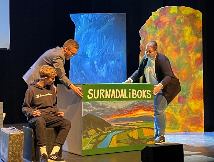 Øyunn F. Aune, Håkon Paulsen, Silje B. G. Holten og Olav Mogstad. Øyunn F. Aune, Håkon Paulsen, Silje B. G. Holten og Olav Mogstad.
