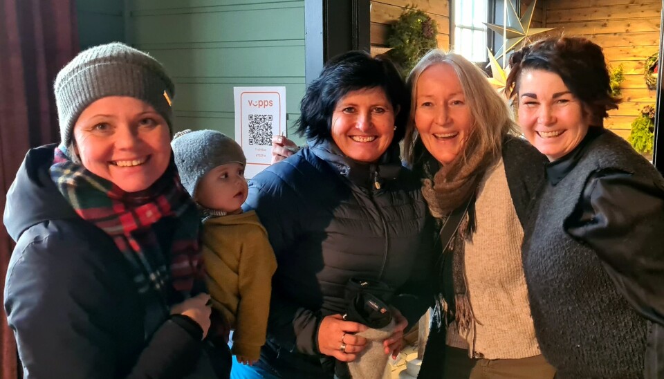 Ole Trygve Foseide møtte helt tilfeldig disse Anne-damene som var svært fotovillige! Anne Østeggen, Anne Norli, Anne Melby og Anne Forsberg Røen.
