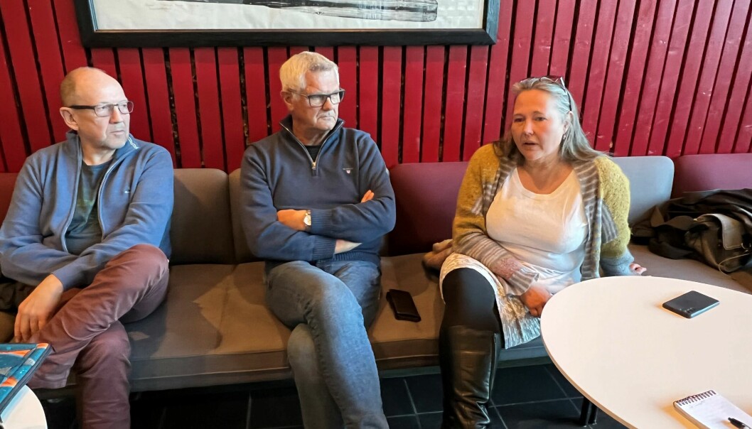 Leder i nominasjonskomiteen, Odd Arild Sande, sammen med varaordførerkandidat Helge Røv og ordførerkandidat Annett Ranes.